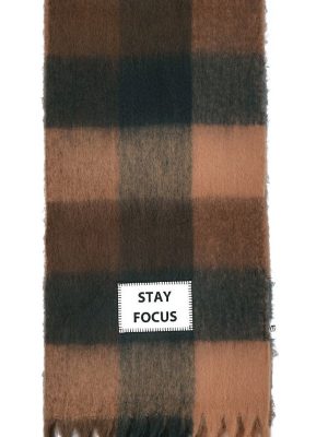 STAY FOCUS