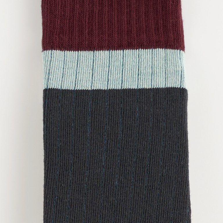 Calcetines overlap gris de Bahalana Socks