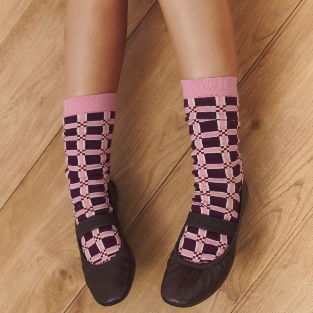 Calcetines raticula rosa chicle de Bahalana Socks