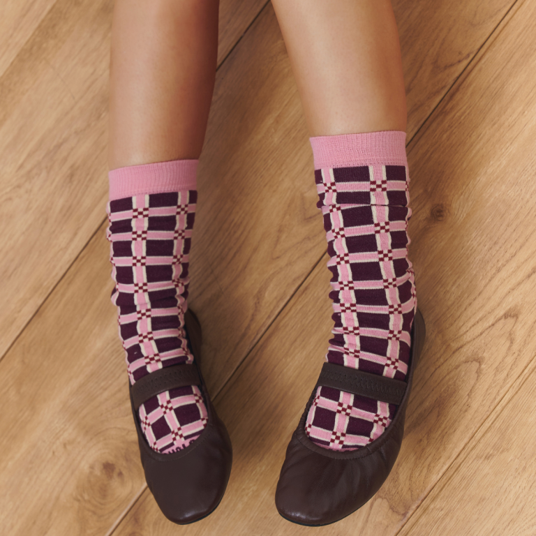 Calcetines raticula rosa chicle de Bahalana Socks